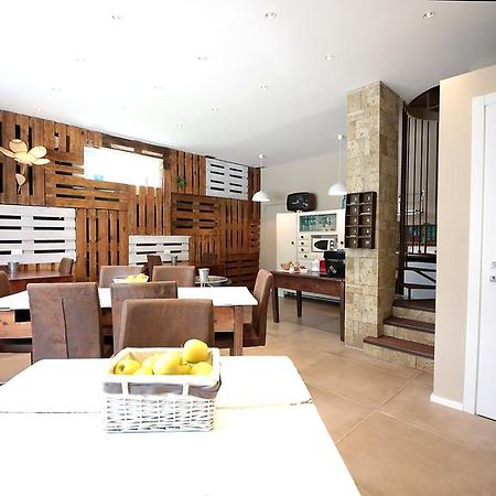 Affittacamere Smile Accomodation Аоста Экстерьер фото