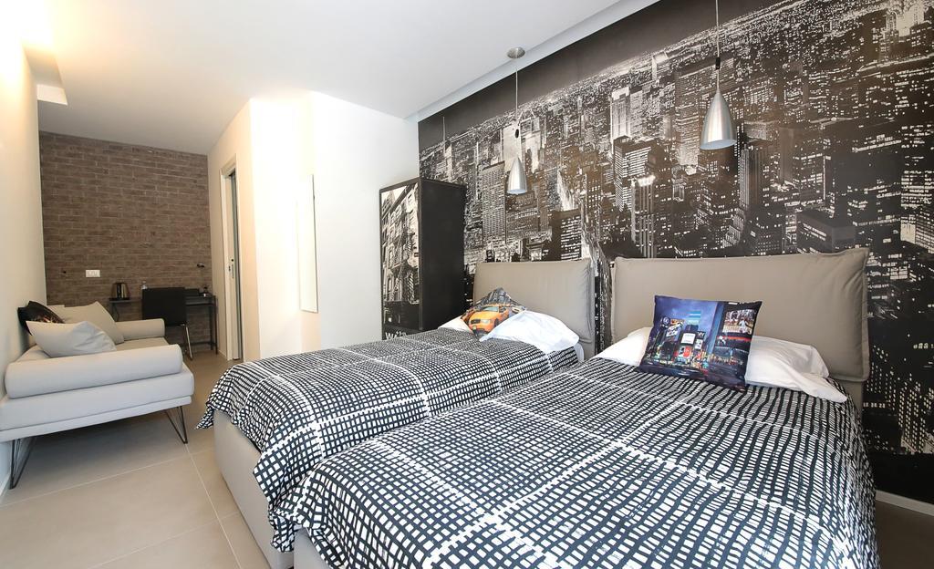 Affittacamere Smile Accomodation Аоста Экстерьер фото
