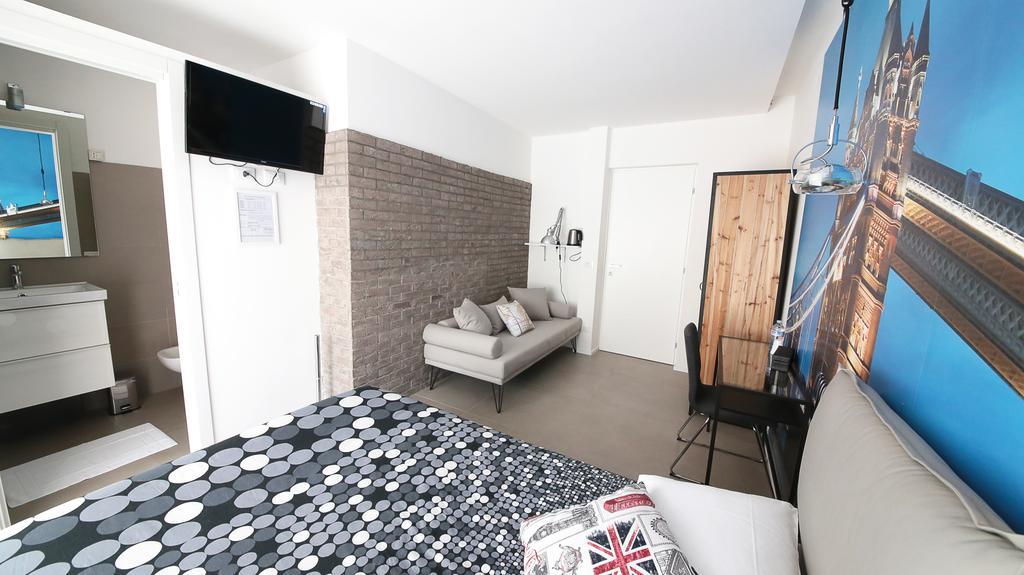 Affittacamere Smile Accomodation Аоста Экстерьер фото