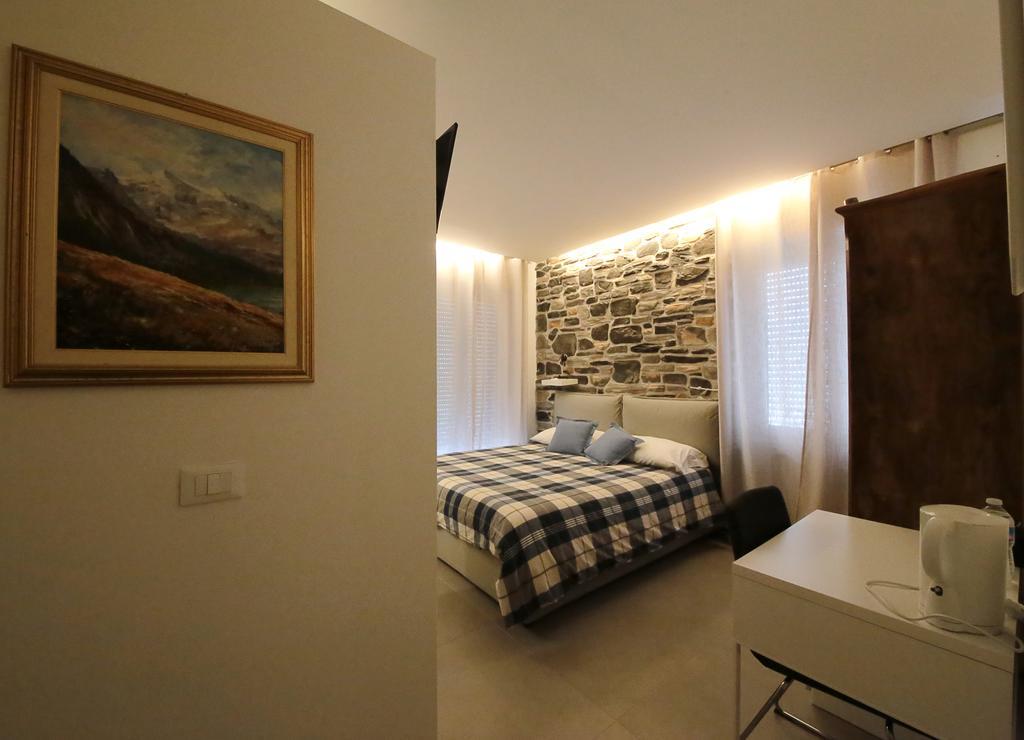 Affittacamere Smile Accomodation Аоста Экстерьер фото